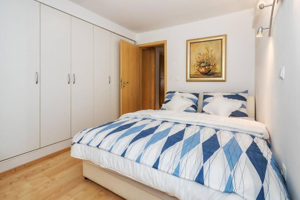 Relaxing 2Bd Apartment, Ground Floor - Walk To Old Town Split Luaran gambar
