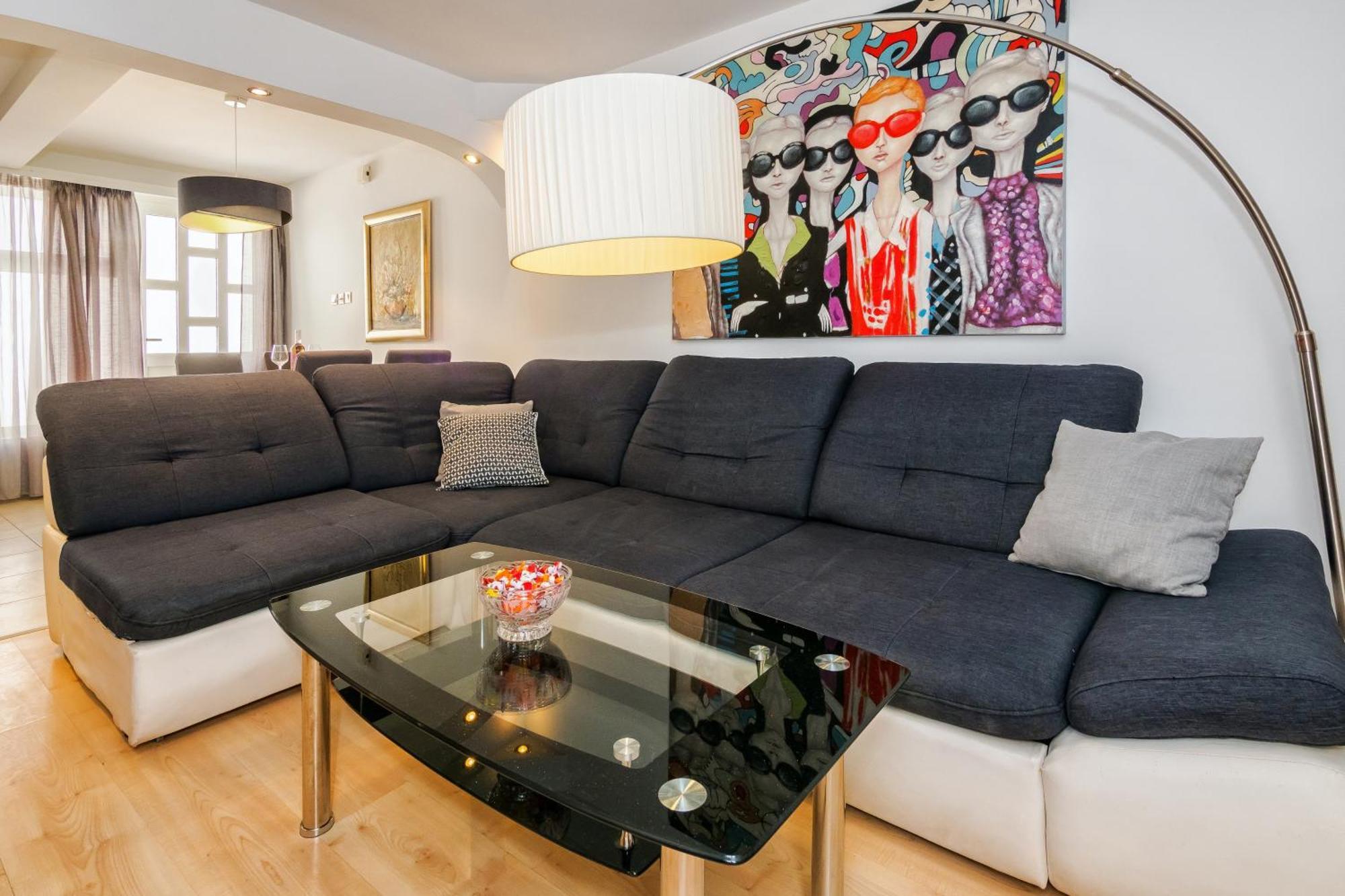 Relaxing 2Bd Apartment, Ground Floor - Walk To Old Town Split Luaran gambar